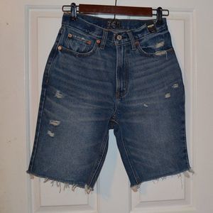 Abercrombie & Fitch high rise short